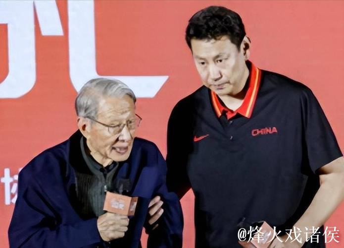男篮失利之夜再传噩耗!前国家队主帅去世:首任奥运旗手辞世 男篮失利之夜再传噩耗!前国家队主帅去世:首任奥运旗手辞世